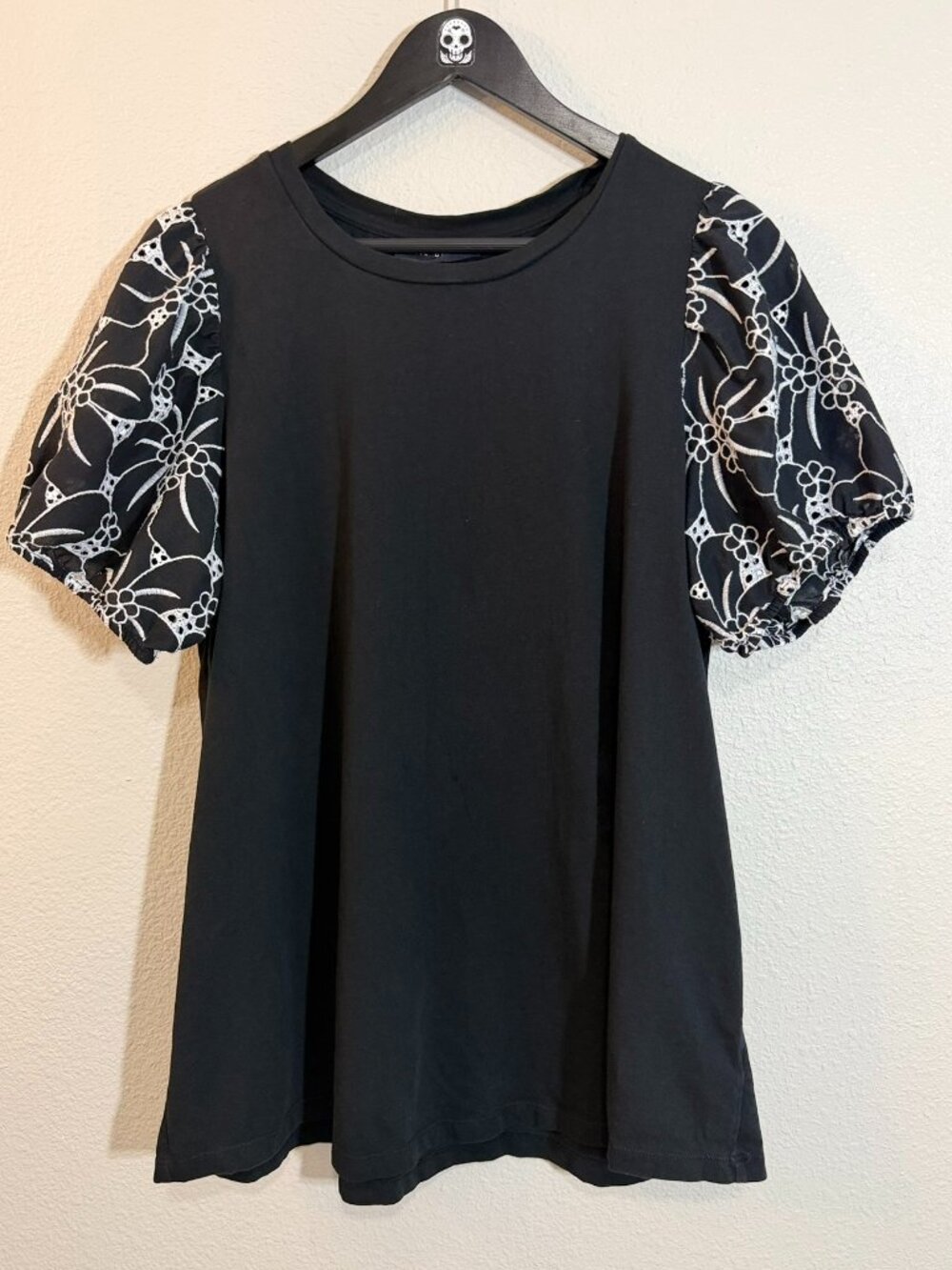 Lane Bryant Black Floral Eyelet Puff Sleeve T-Shirt Top Womens Size 14/16